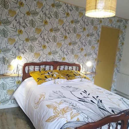 Appartement Cozy Dans Maison Privee Tauves المظهر الخارجي الصورة