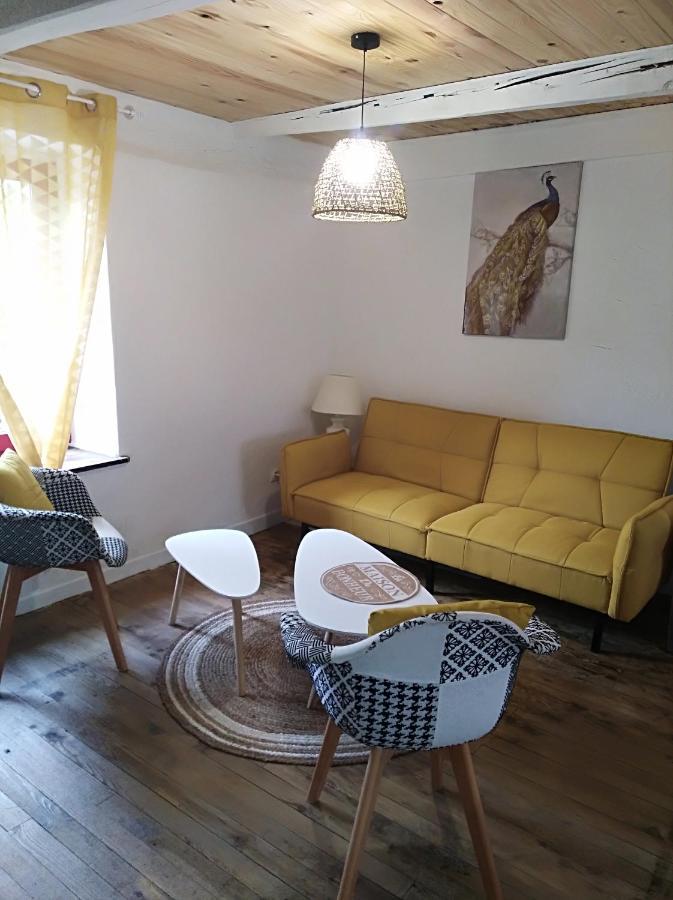Appartement Cozy Dans Maison Privee Tauves المظهر الخارجي الصورة