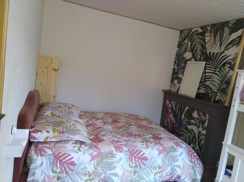 Appartement Cozy Dans Maison Privee Tauves المظهر الخارجي الصورة